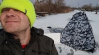 ЛІД ПРОСІВ в рибаків зжимаються лунки )