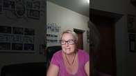 СПОЧАТКУ ПОТРІБНО ПОДИВИТИСЬ У ДЗЕРКАЛО...