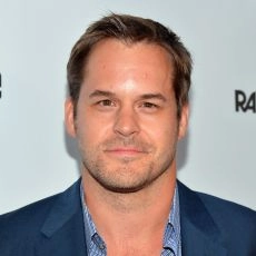 Kyle Bornheimer
