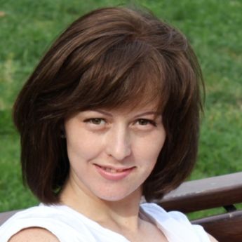 Алина Тихонова