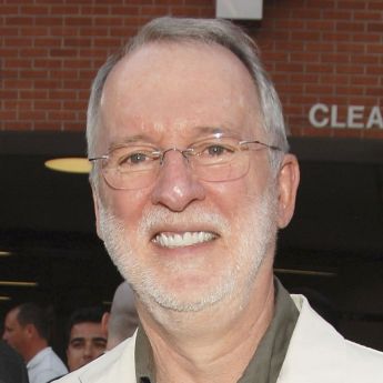 Lee R. Mayes