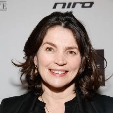 Julia Ormond