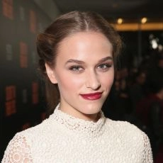 Zoe Graham