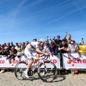 Погі творить історію, ван Арт — жив, ідеальна гонка Трека. Підсумки Тура Фландрії